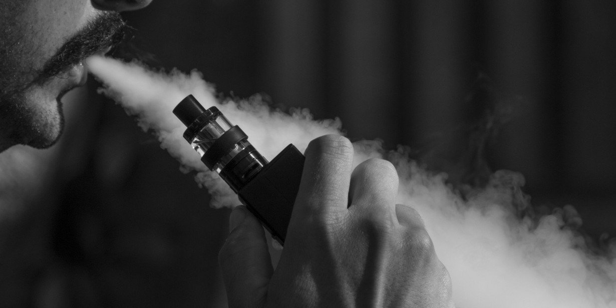 Apakah Benar Vape Lebih Aman daripada Rokok?