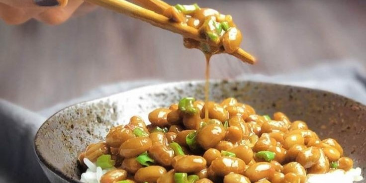 Di Balik Bau yang Menyengat, Ternyata Natto Memiliki Sejumlah Manfaat Bagi Tubuh!