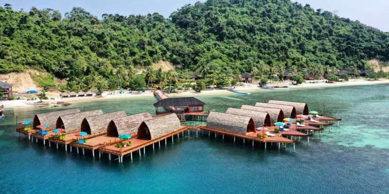 Intip Pesona Penginapan Terapung di Lampung, Tak Kalah Indah dengan Pulau Maldives