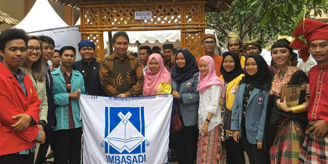 Melestarikan Budaya dan Bahasa Daerah Nusantara Bersama Komunitas Imbasadi