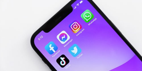 Taklukkan Media Sosial untuk Kamu si Social Butterfly