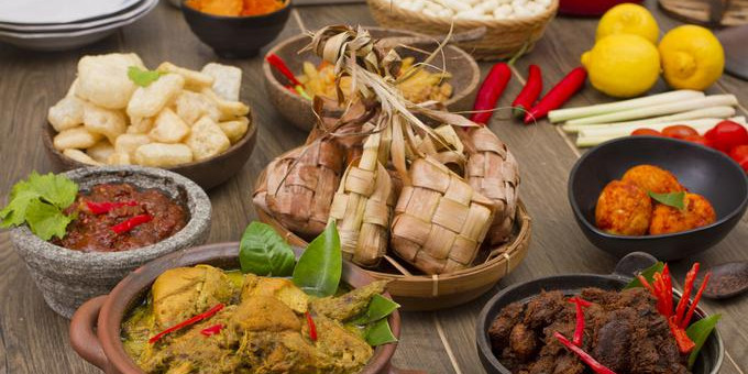 Mencoba 3 Resep Masakan Lebaran Khas Indonesia