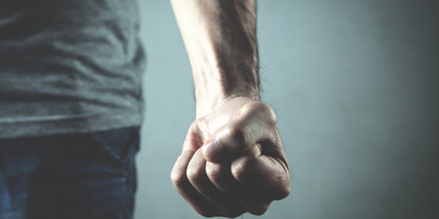 Sering Menahan Emosi Bisa Merusak Psikologis