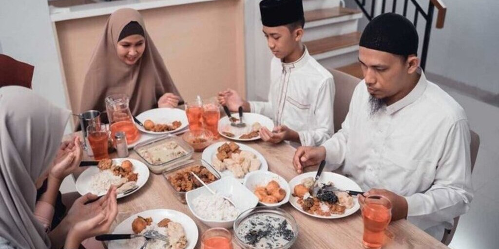 Wajib Tahu! Berikut Panduan Aman Berpuasa Bagi Penderita GERD