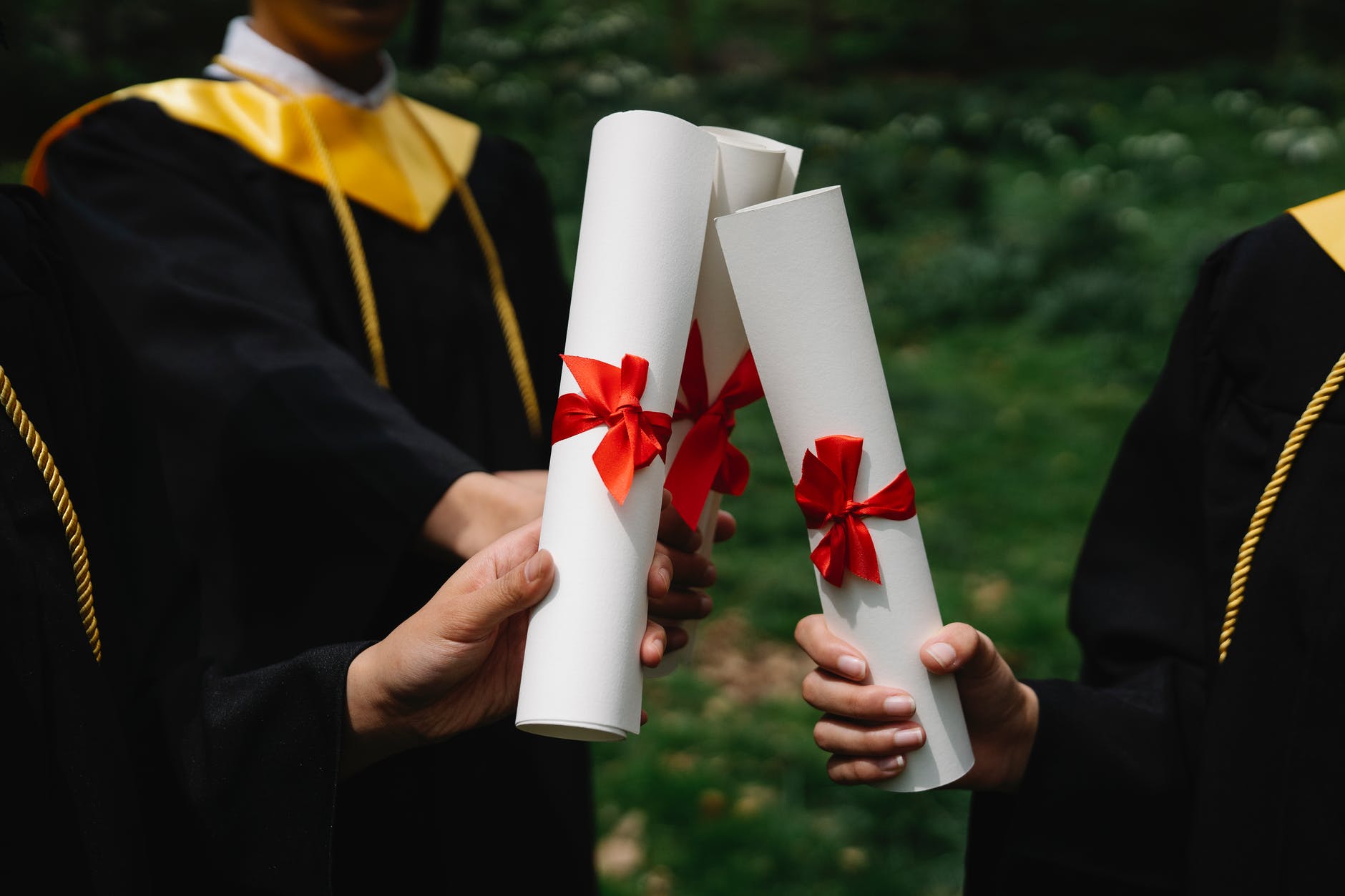 Daftar 5 Beasiswa S1 dalam Negeri yang Patut Kamu Coba