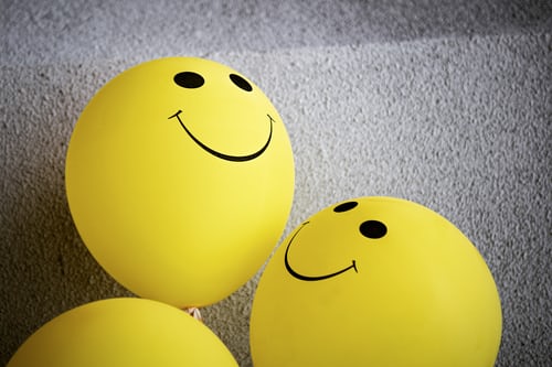 Merasa Baik-Baik Saja? Hati-hati Topeng Smiling Depression