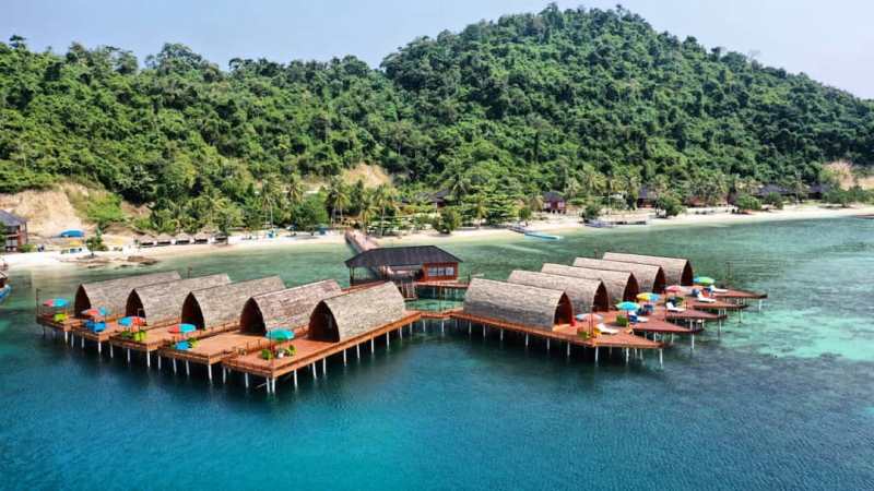 Gambar Sampul Intip Pesona Penginapan Terapung di Lampung, Tak Kalah Indah dengan Pulau Maldives