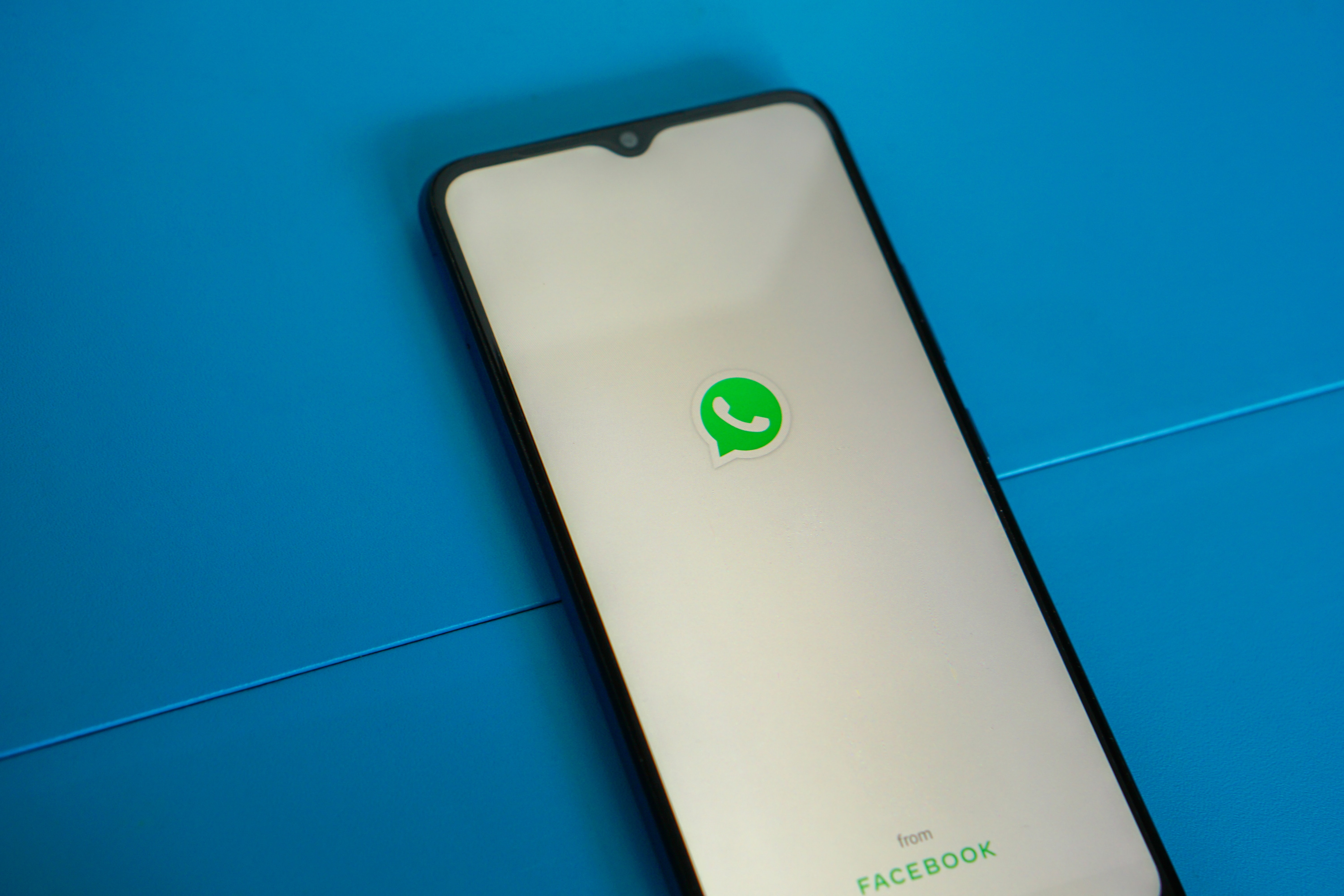 Kenali WhatsApp Anxiety, Penyebab Takut Buka WhatsApp
