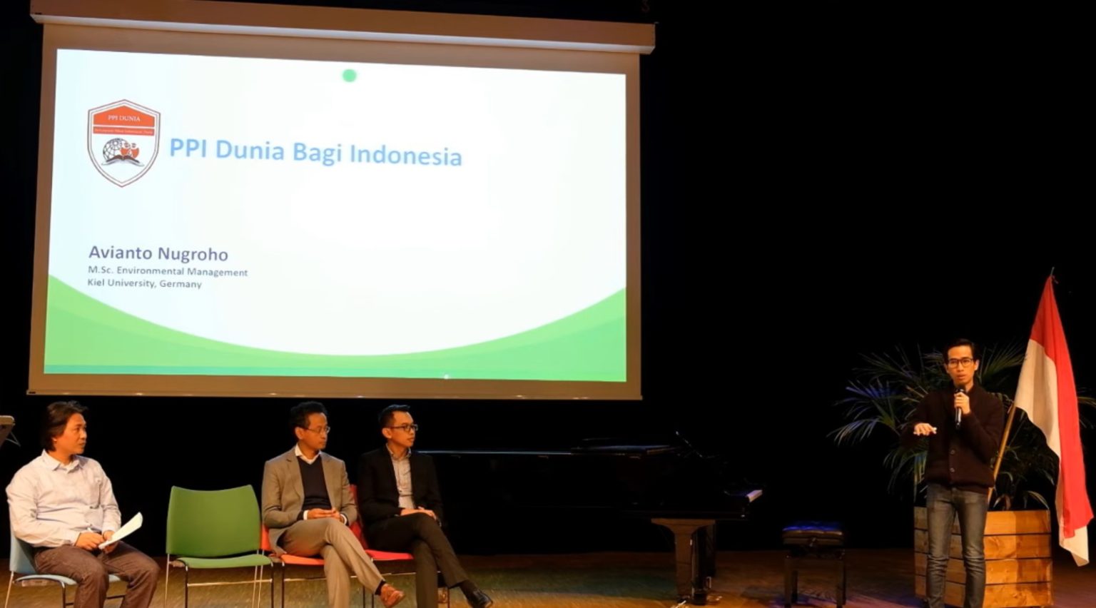 Gambar Sampul Komunitas Orang Indonesia di Luar Negeri, Berkoneksi Sambil Menjaga Silaturahmi