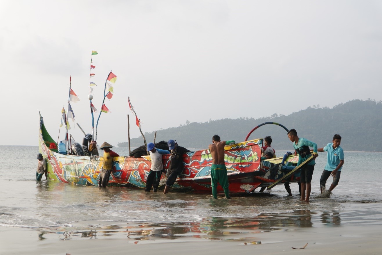 Maelo Pukek, Tradisi Menangkap Ikan di Ranah Minang yang Ramah Lingkungan