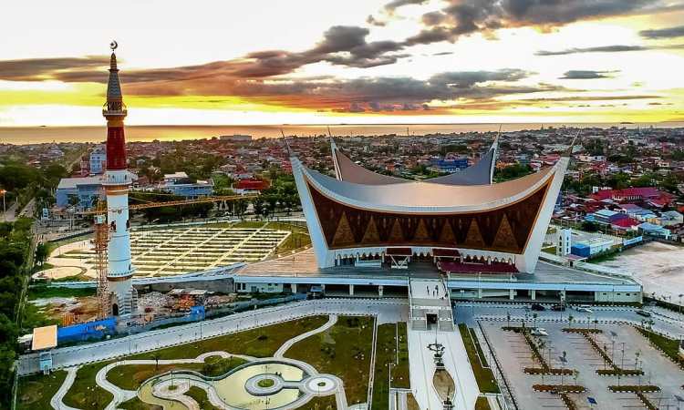 Gambar Sampul Keliling Masjid Unik di Indonesia, Cocok jadi Wisata Religi Saat Libur Lebaran