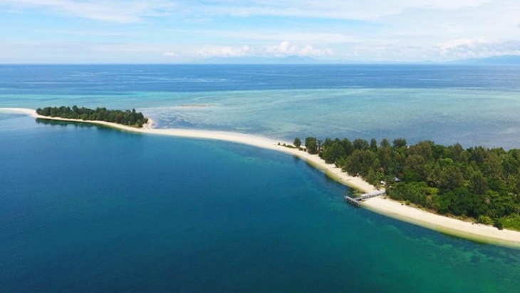 Menjelajahi Keindahan Pulau Morotai di Maluku