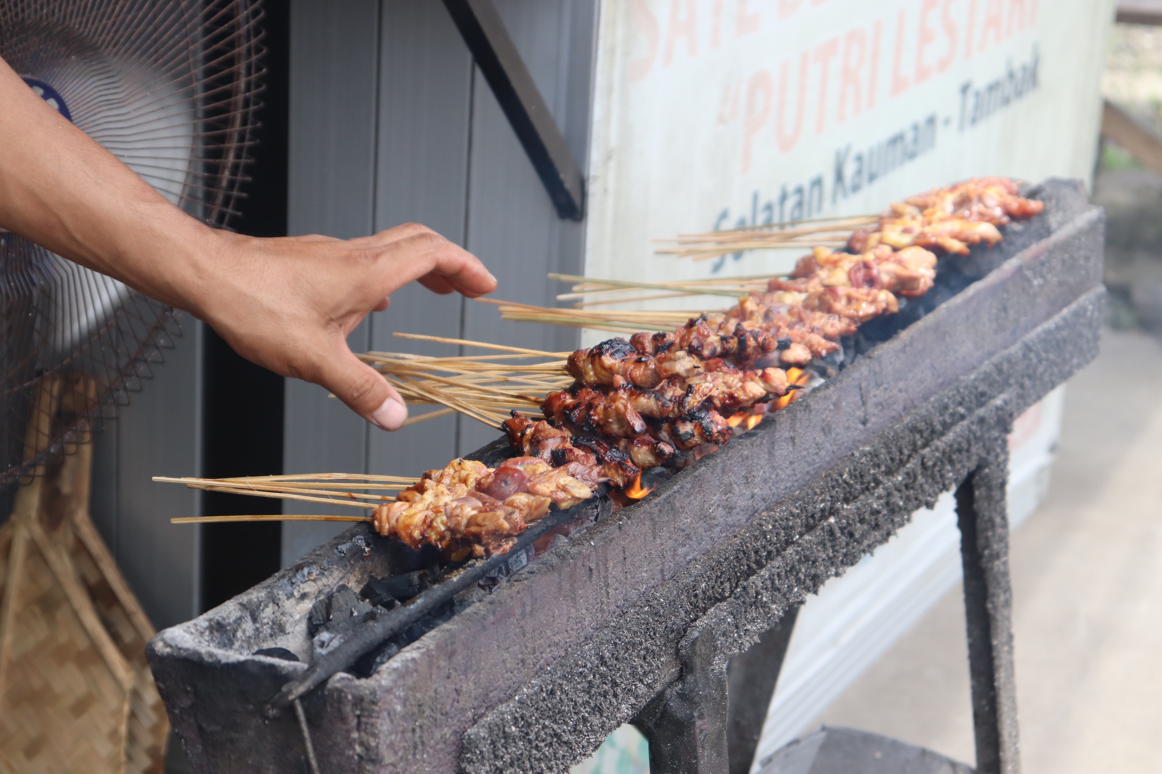 Ragam Sate Nusantara yang Manjakan Lidah, Pernah Coba?