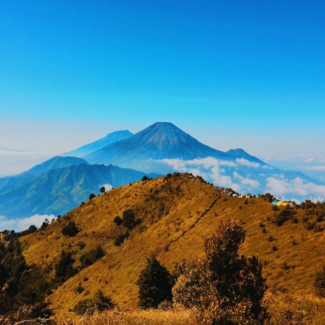 Gambar Sampul Rekomendasi Gunung yang Ramah Bagi Pendaki Pemula