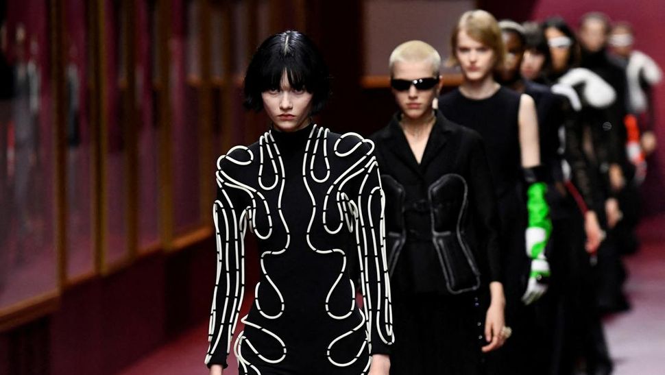 Gambar Sampul Ada 2 Brand Indonesia Tampil di Paris Fashion Week 2022