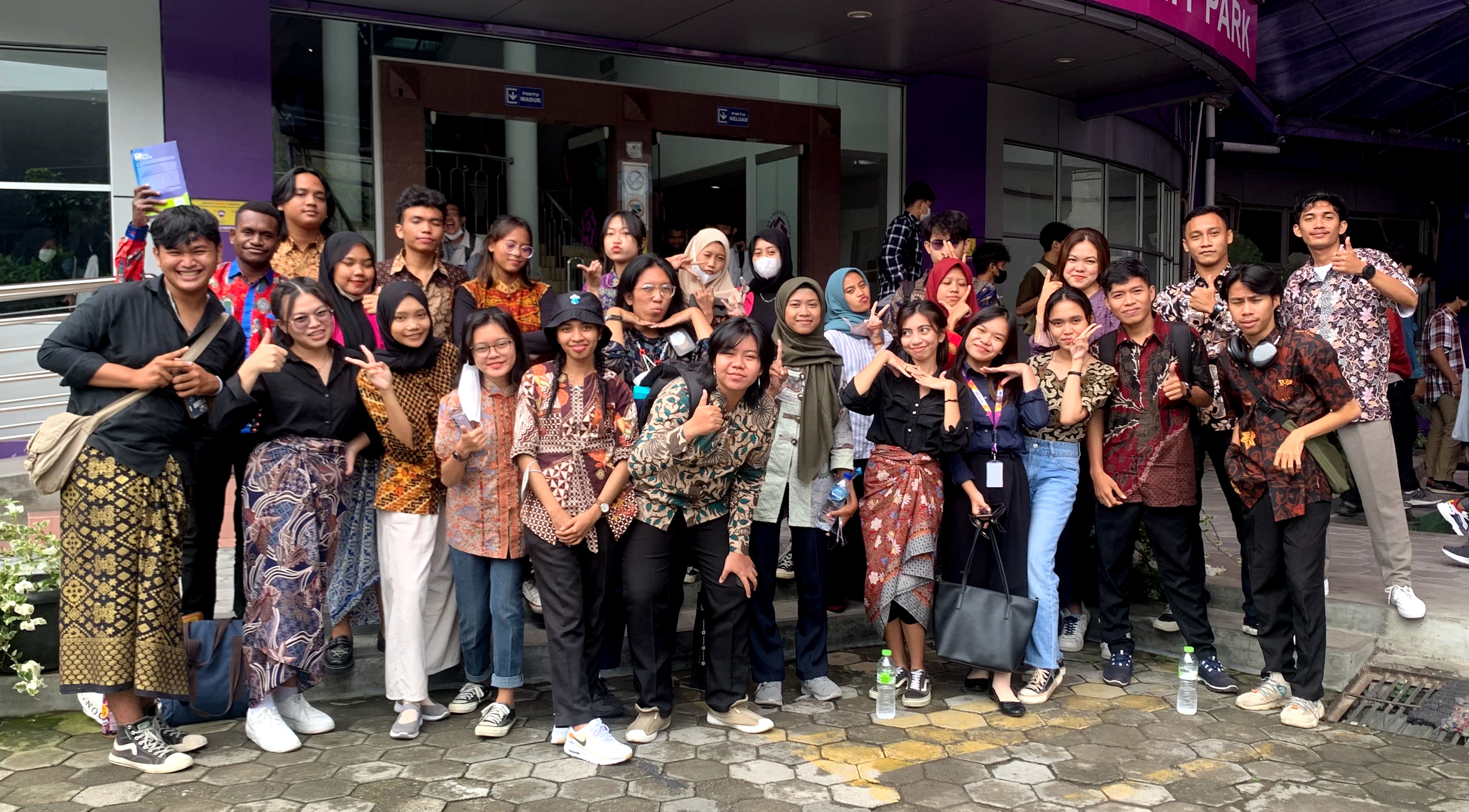 Sejarah, Makna, dan Filosofi Hari Batik yang Wajib Kamu Ketahui