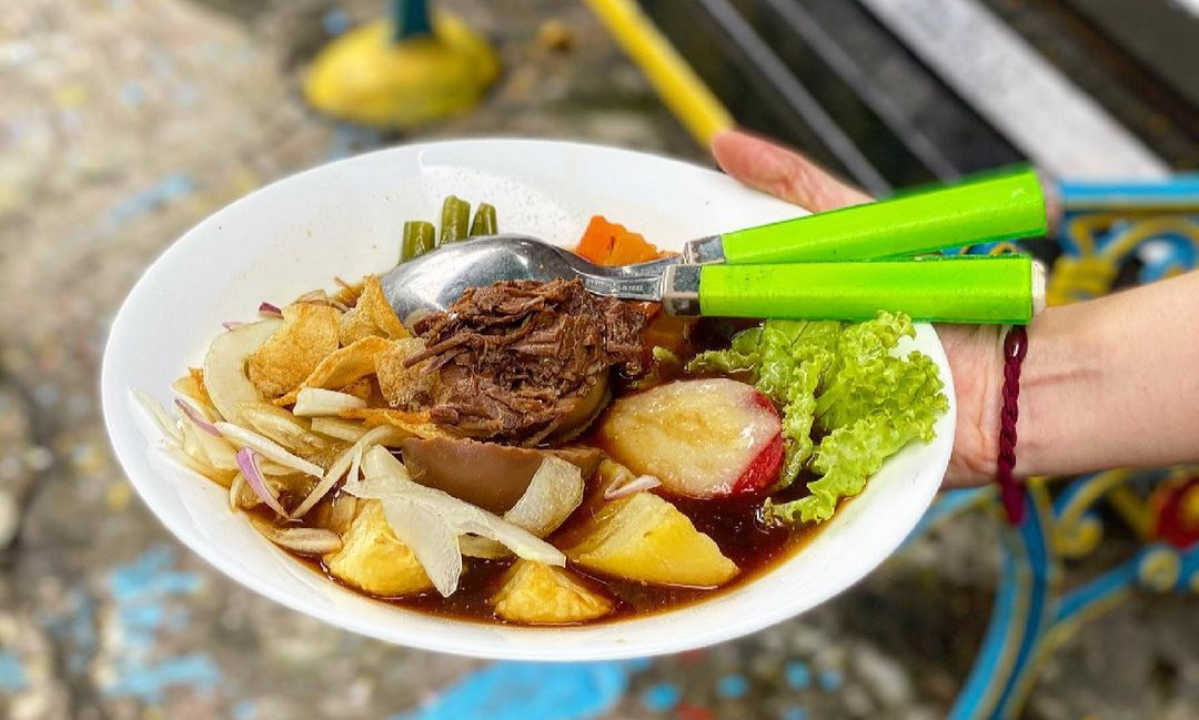 Selat Solo, Makanan Khas Jawa dengan Sentuhan Eropa