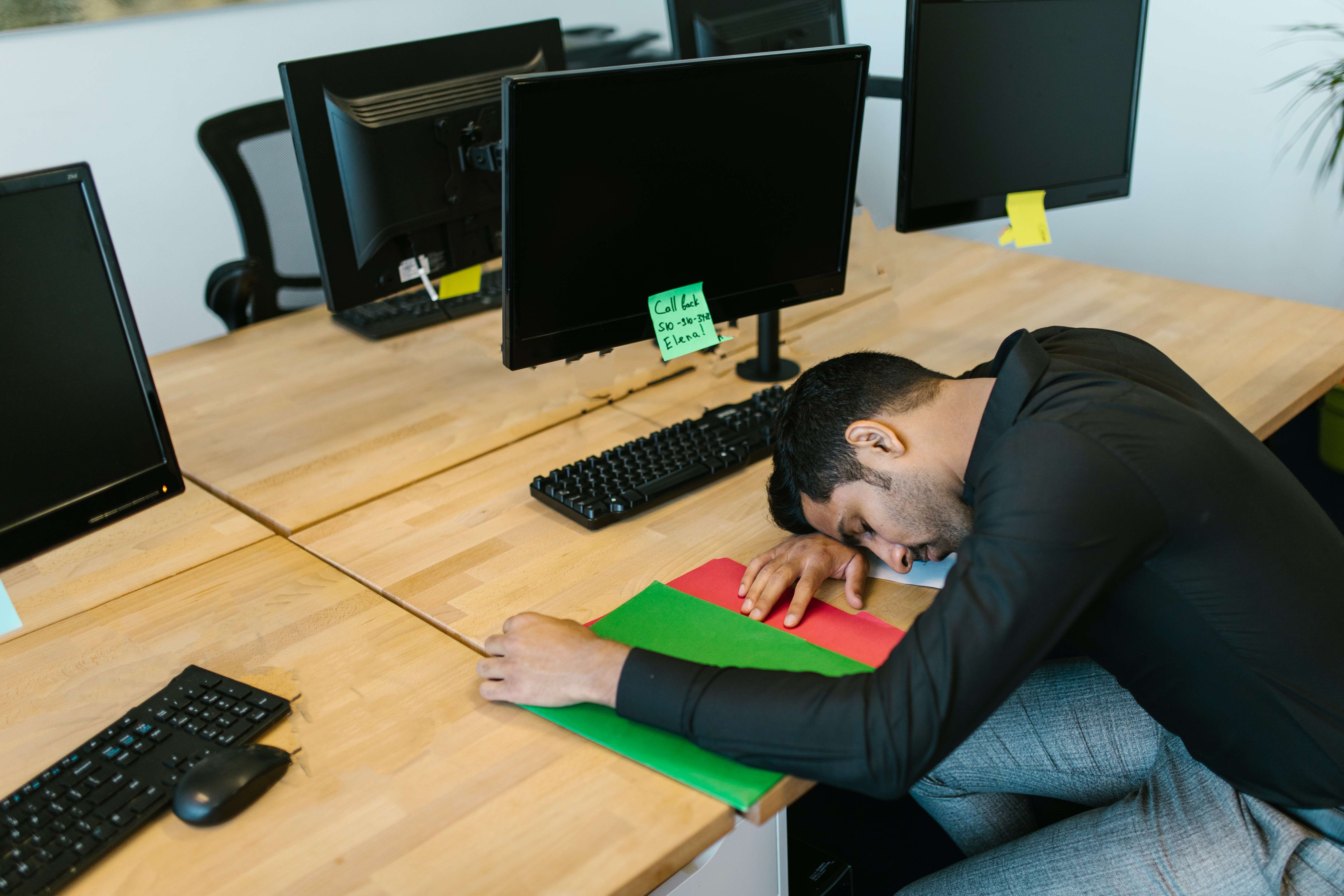 Gambar Sampul Sering Ngantuk After Lunch? Bisa Jadi Ini Penyebabnya!