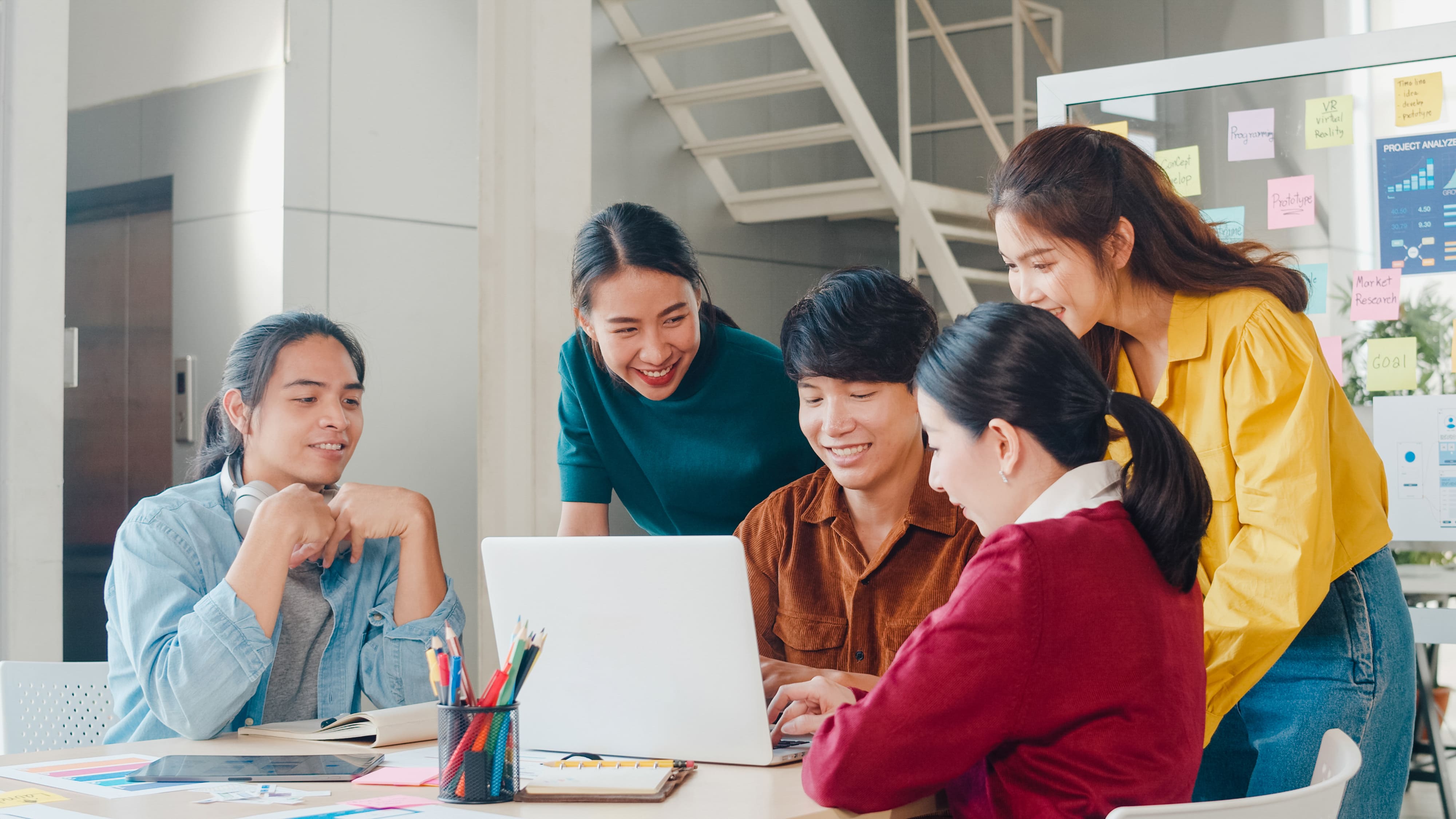 Suka Mengurangi Kontribusi di Kelompok? Mari Kenali Istilah Social Loafing