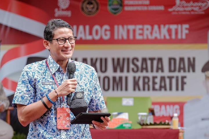Sandiaga Uno Mempromosikan Balon Udara Subang | Tempo Sandiaga Uno Mempromosikan Balon Udara Subang | Tempo