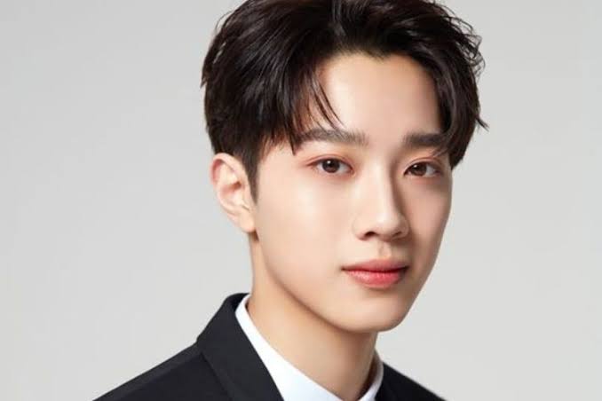 Lai Guanlin Kembali Berpartisipasi | Kompas Lai Guanlin Kembali Berpartisipasi | Kompas