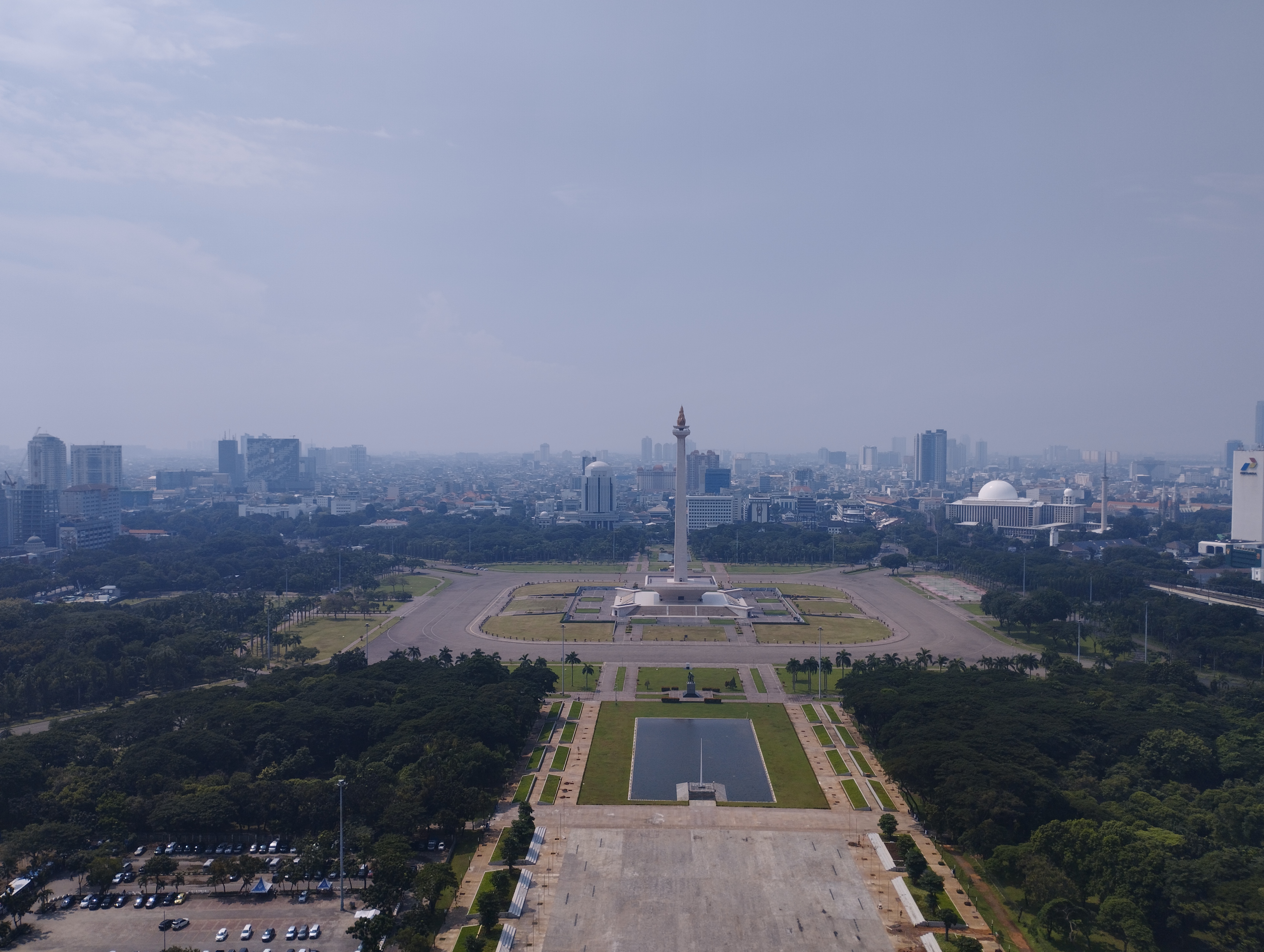  Puncak Gedung Perpusnas | Foto : Olahan Pribadi Penulis 