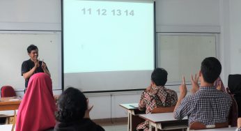 Kelas Bahasa Isyarat CDC FISIPOL UGM | Foto: FISIPOL UGM