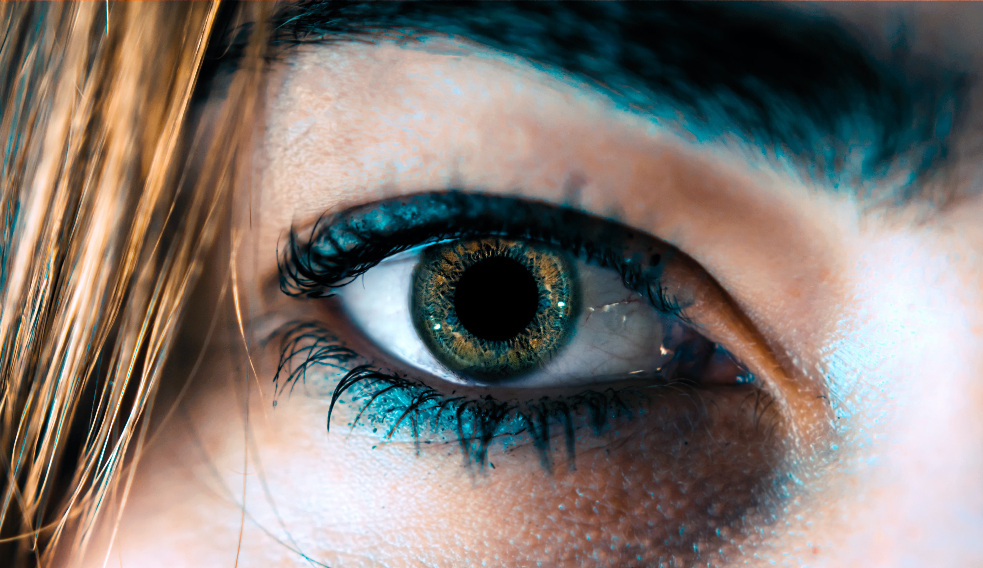 Ilustrasi eyes makeup | Foto: Unsplash/Jamiefann