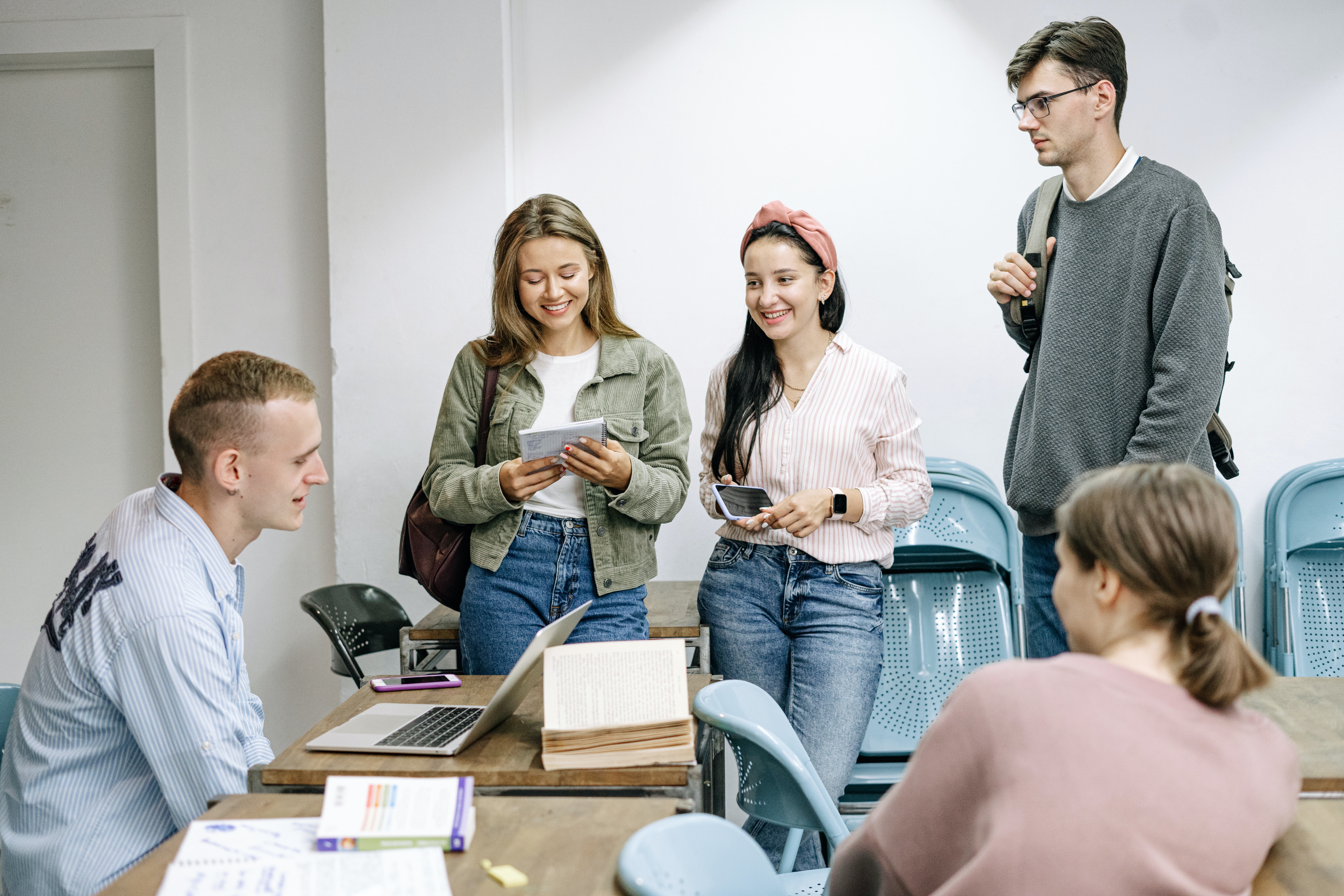 Jadi bagian dari mahasiswa internasional | Foto: Ivan Samkov/Pexels