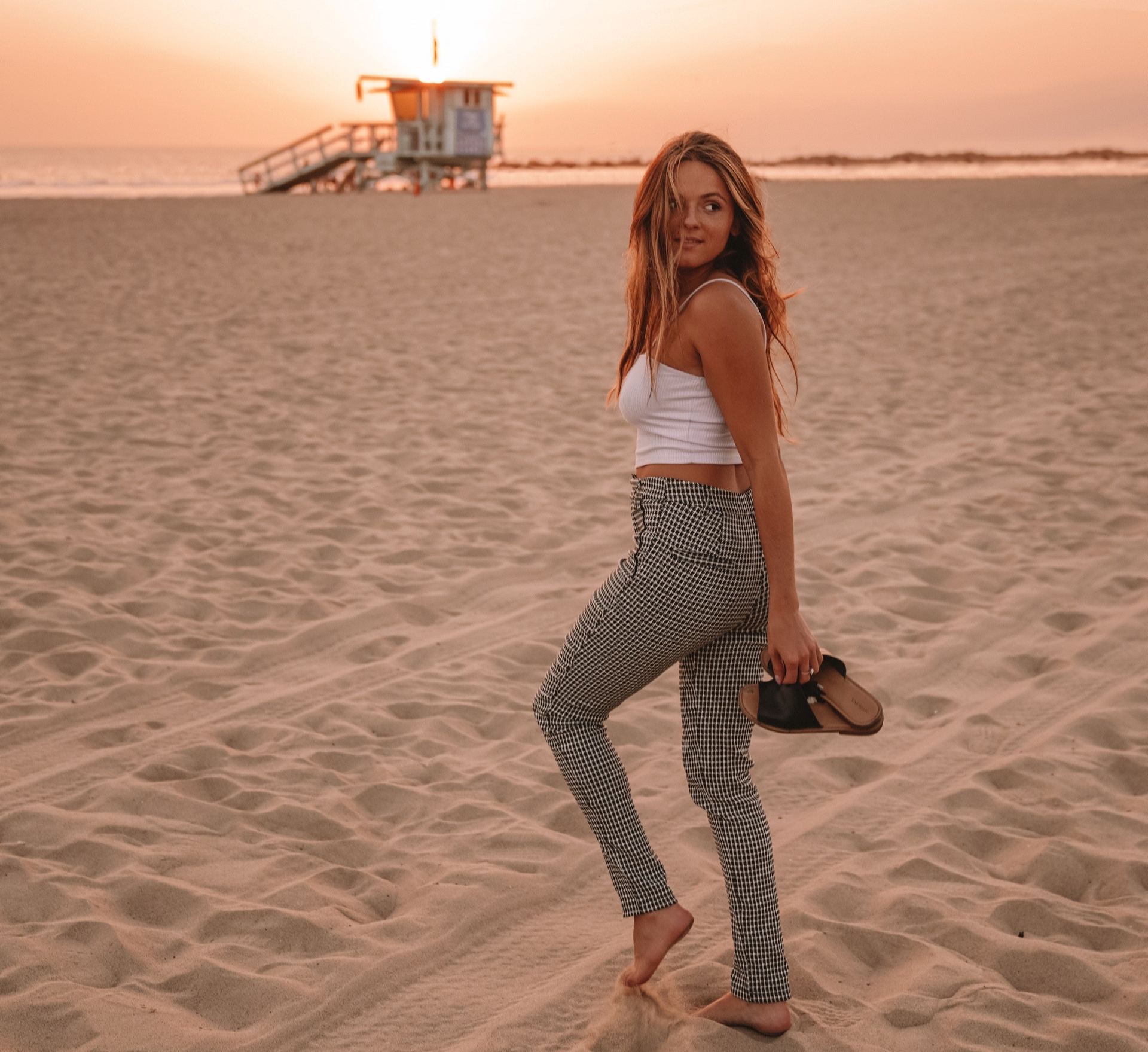 Illustrasi earthing | Foto: Pexels