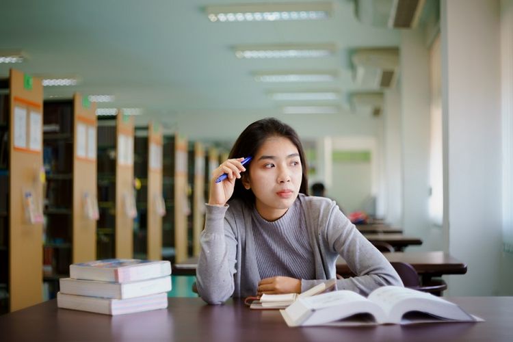 memilih jurusan perkuliahan membutuhkan pertimbangan yang matang. | Foto: Kompas/SCHMU.ID memilih jurusan perkuliahan membutuhkan pertimbangan yang matang. | Foto: Kompas/SCHMU.ID