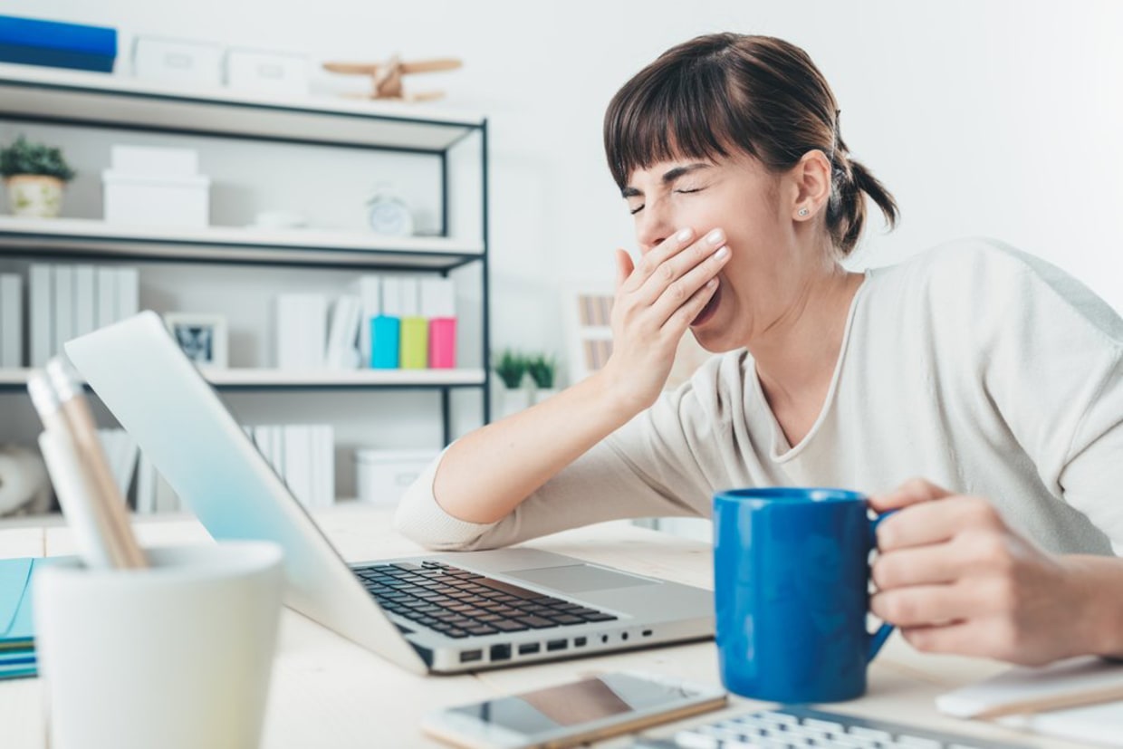 kekurangan tidur yang cukup dapat menjadi salah satu penyebab brain fog. | Foto: Shutterstock/NBCnews kekurangan tidur yang cukup dapat menjadi salah satu penyebab brain fog. | Foto: Shutterstock/NBCnews