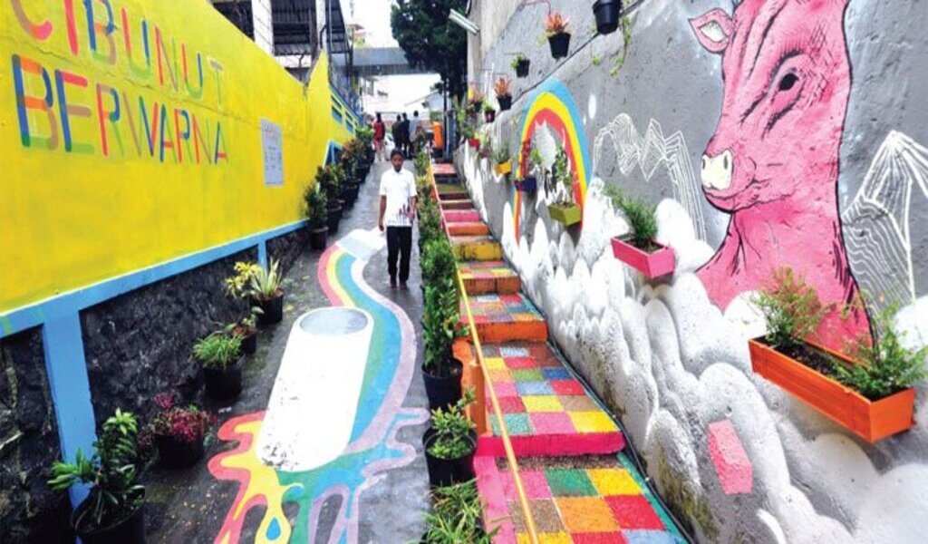 ilustrasi salah satu mural di Kampung Cibudut | Foto: Hipwee ilustrasi salah satu mural di Kampung Cibudut | Foto: Hipwee